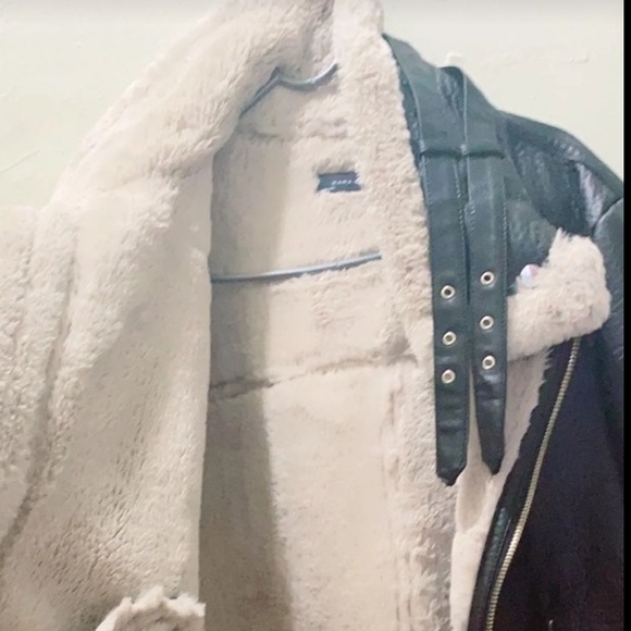 SOLD - Picture 4 of 8